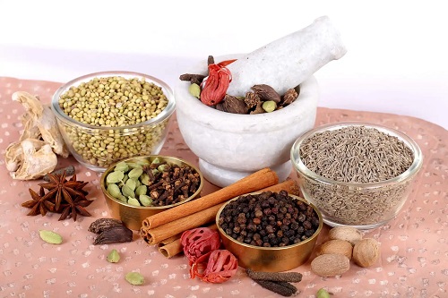 cum se folosește garam masala în diverse preparate