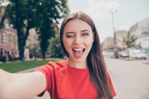11 sfaturi pentru a părea mai slab în fotografii