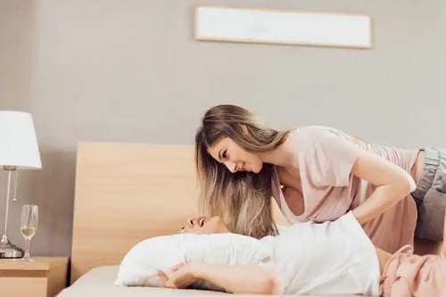 Conectează-te și stimulează-ți partenerul cu tehnica plăcerii