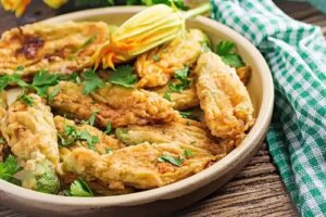 Beneficiile florilor de dovlecel și o rețetă delicioasă
