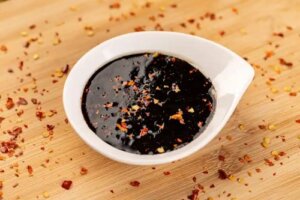 Valoarea nutritivă, riscurile și beneficiile sosului teriyaki