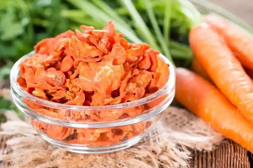 Chipsuri la air fryer: morcovi și alte legume