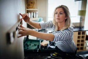 Cum să implementați designul low cost în bucătărie