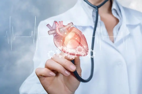 Medic care vorbește despre inima dilatată