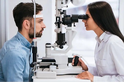 Medic care caută tratamentul hidrocistomului