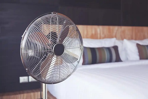 Ventilator în dormitor