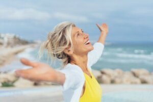 Ziua Mondială a Menopauzei: importanța pe care o merită