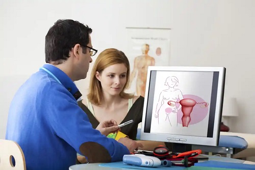 Medic care explică ce este masajul perineal