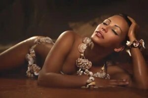 Ochi de sirenă: sfaturi pentru a aplica acest machiaj de pe TikTok