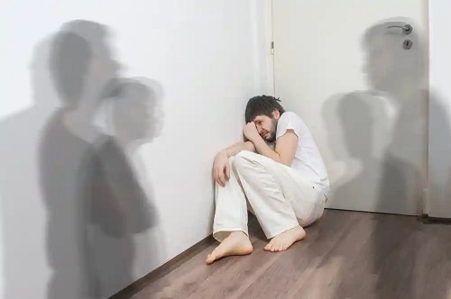Pacient afectat de criza psihotică