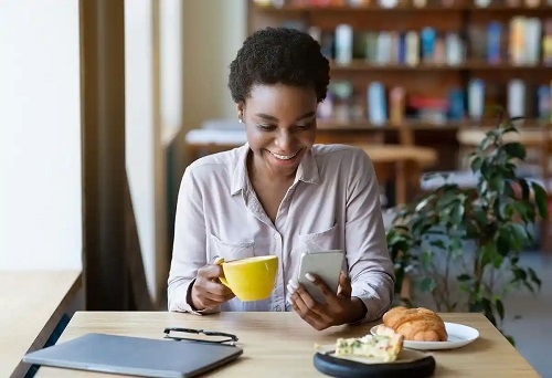 Femeie afectată de sindromul bubble worker