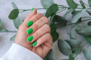 Manichiura vegană: ce este și care sunt beneficiile ei?