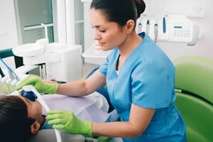 Sedarea conștientă în stomatologie: aplicații și avantaje