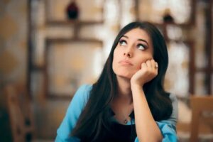 Adulții care nu au avut niciodată un partener: este normal?