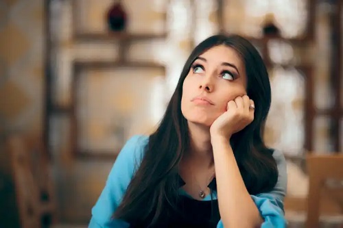 Adulții care nu au avut niciodată un partener: este normal?