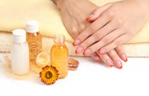 Produse naturale de înfrumusețare pentru unghii