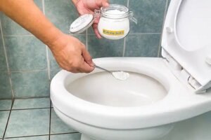 Desfundarea toaletei fără pompă: ușor, rapid și curat
