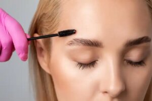 Sprâncenele cu săpun sau soap brows: în ce constă tehnica?