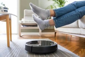 Aspiratorul robot: avantaje și dezavantaje importante