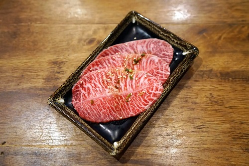 Carne roșie marmorată