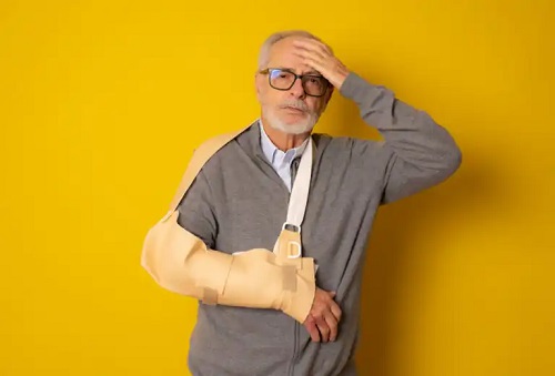 11 cauze ale durerii la brațul drept