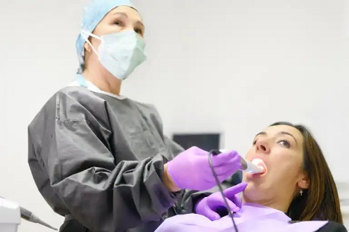 Ce este scannerul intraoral și ce beneficii oferă?