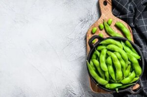 Edamame: ce este, beneficii și rețetă