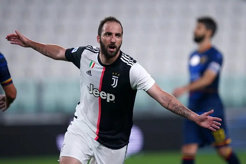 Gonzalo Higuaín la Juventus
