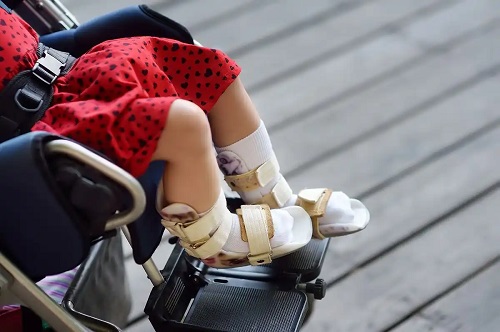 Kinetoterapia pentru paralizia cerebrală la copii