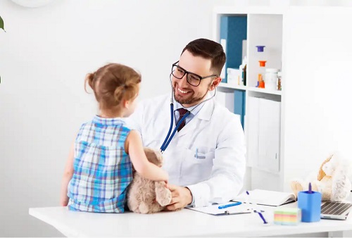 Medic care tratează hipotiroidismul congenital