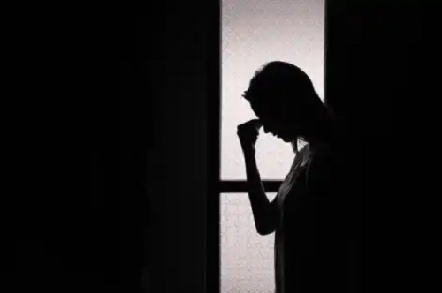 Sinucidere și gânduri suicidare: cauze, simptome și sfaturi