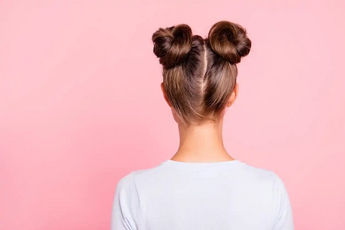 Sleek bun sau cocul japonez dublu