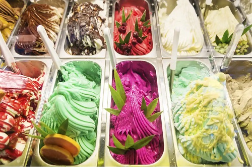 Înghețată cu diverse arome