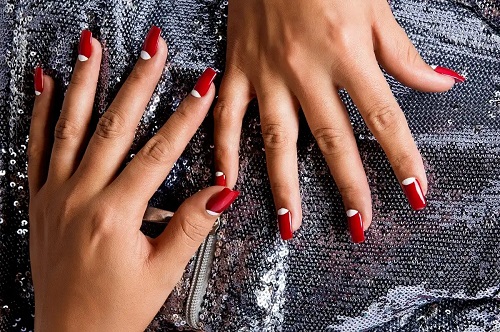 Manichiură în stil dot nails