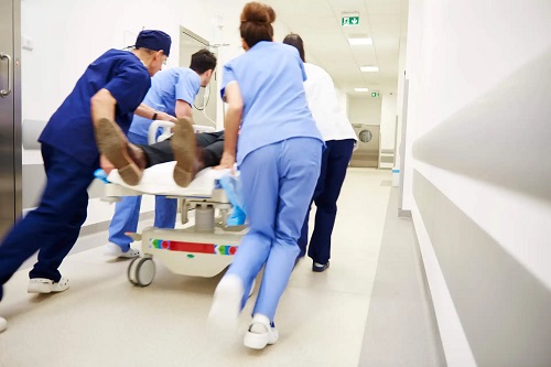 Pacient dus de urgență la spital