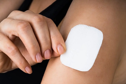 Plasture contraceptiv