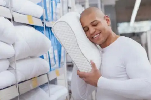 Cât de des se schimbă perna și care este cel mai bun model?