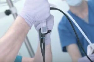 Cistoscopia: în ce constă, riscuri și recuperare