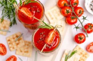 Rețetă de Bloody Mary: cocktail delicios cu suc de roșii