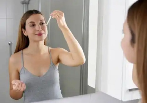Vitamina C topică: de ce este importantă pentru piele?