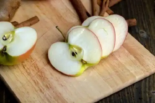 Este periculos să mănânci semințe de mere?