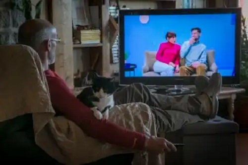 Riscul de demență și sedentarismul în fața televizorului