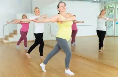 Terapia prin dans: 5 beneficii și cum să o exersezi acasă