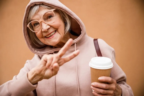 Cafeaua poate ajuta la combaterea îmbătrânirii?